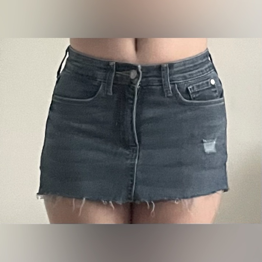 LEVIS mini jean skirt size 2 made in Bangladesh